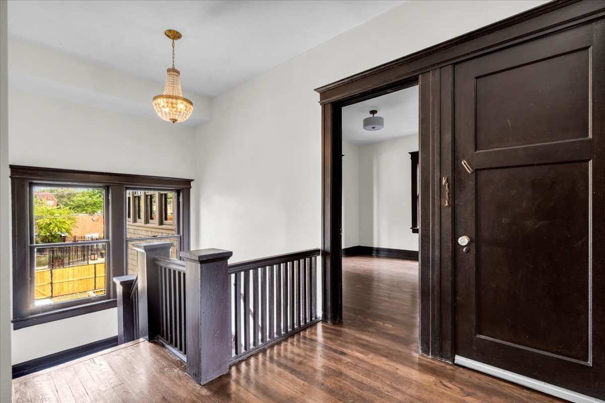 21-1794 Seyburn St-21.jpg