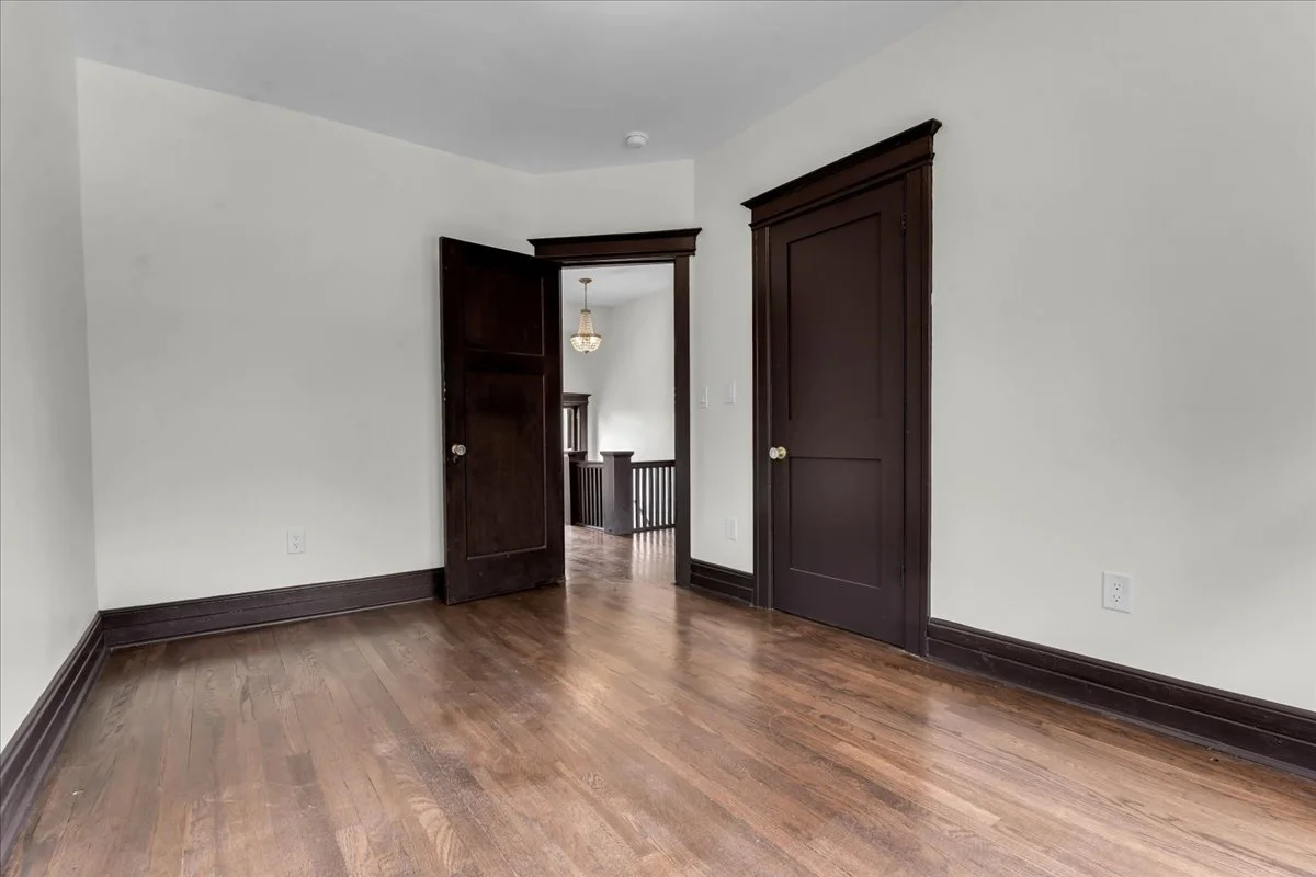 30-1794 Seyburn St-30.jpg