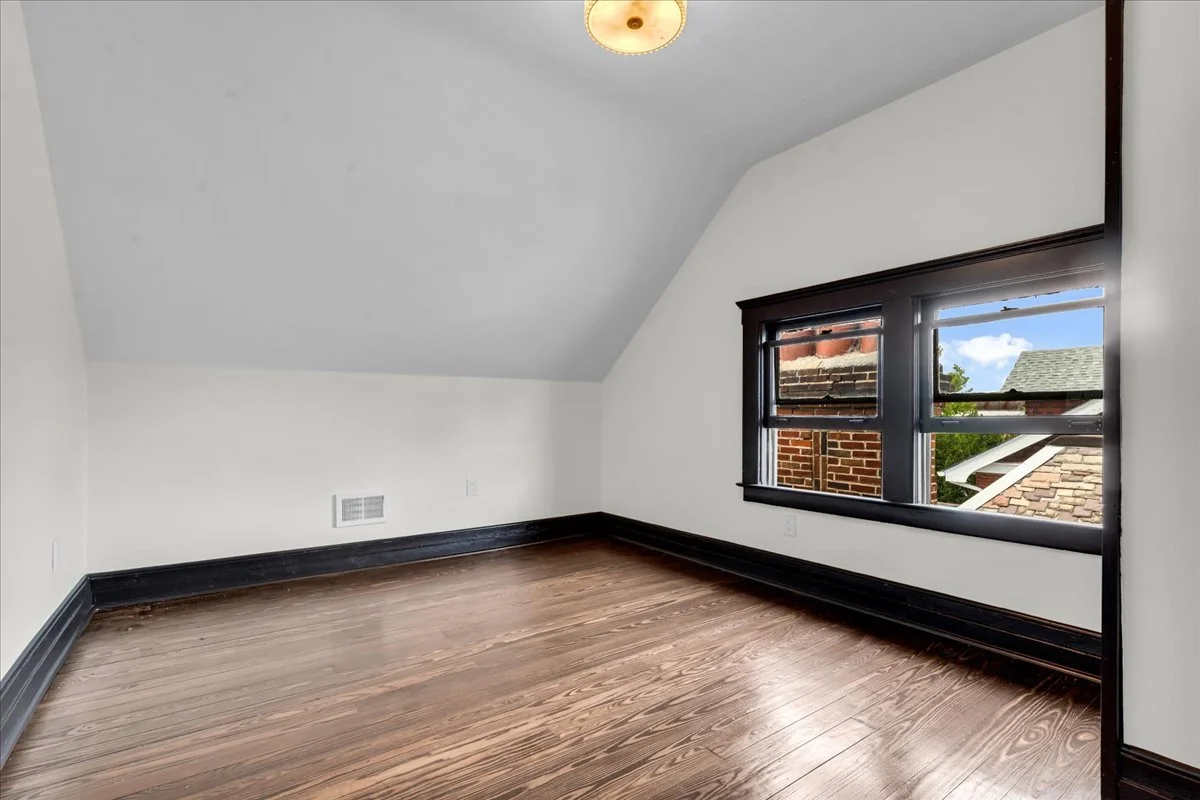 39-1794 Seyburn St-39.jpg
