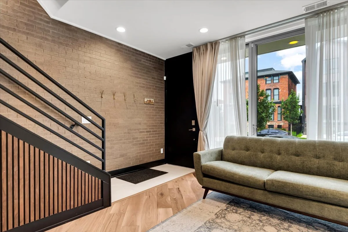 06-264 Alfred St-6.jpg
