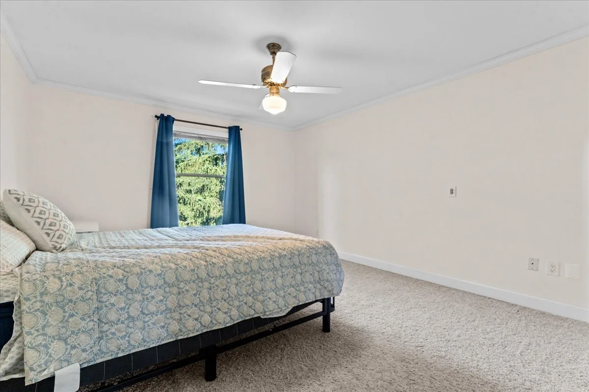 26-4320 Knightsbridge Ln-26.jpg