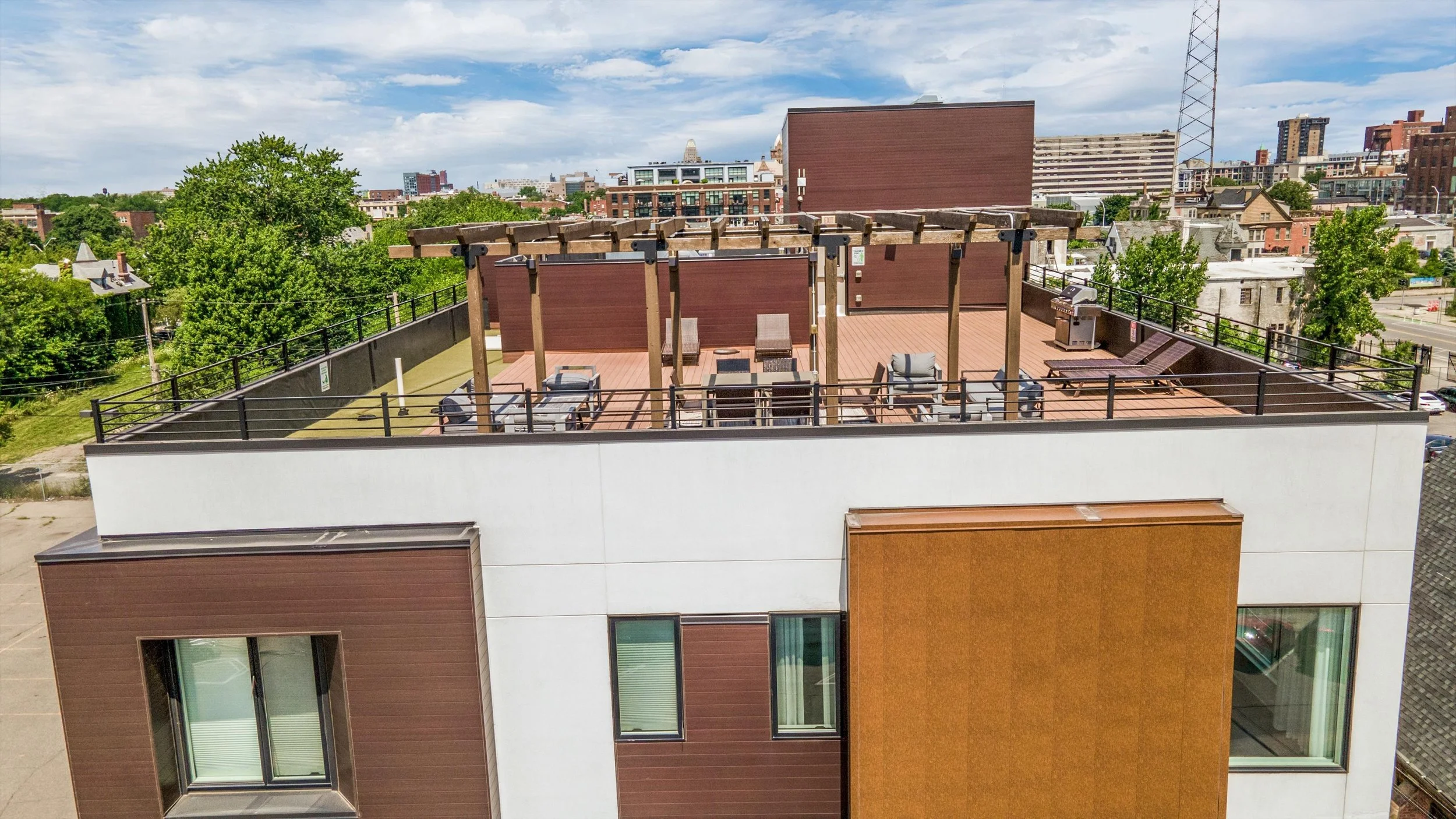 20-438 Selden St 4010009.jpg