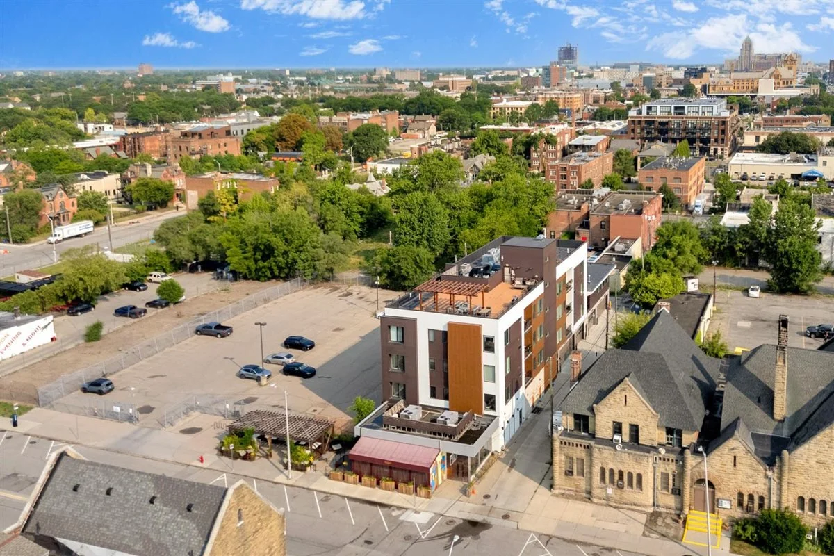 36-438 Selden St 202-32.jpg