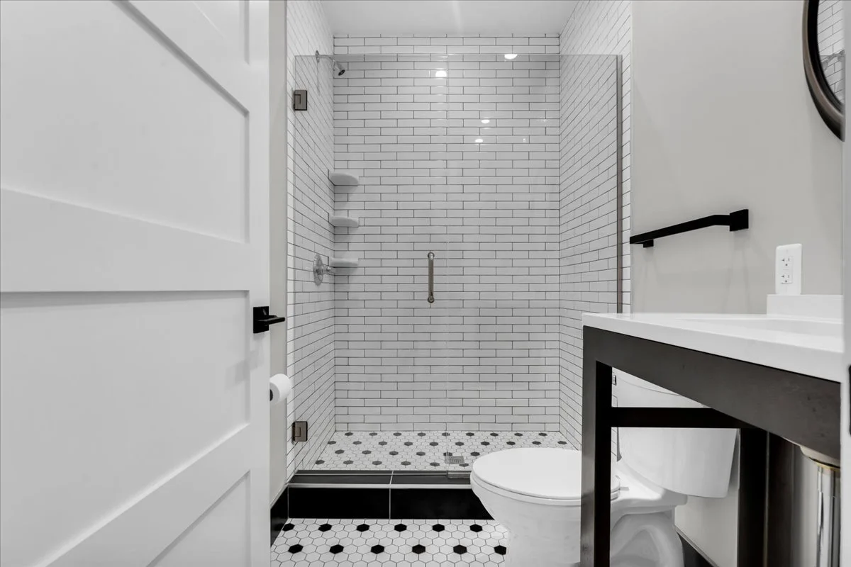 14-820 W Baltimore St_13.jpg