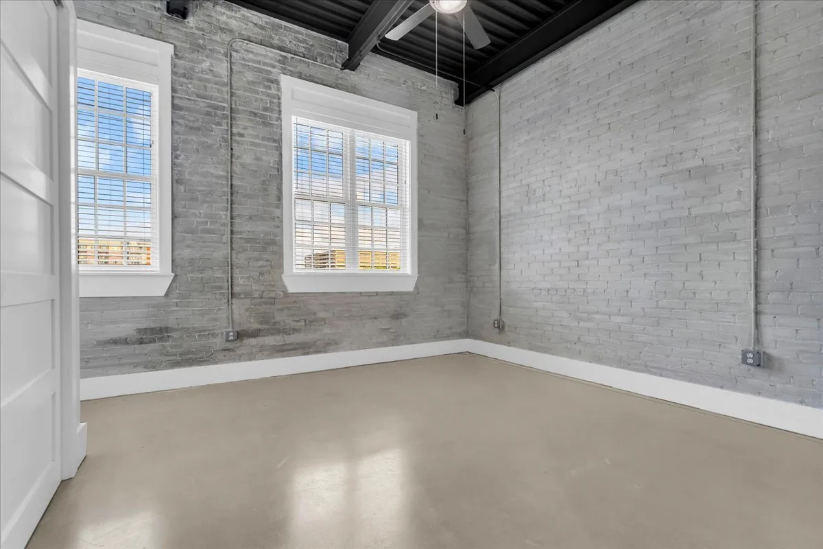 15-820 W Baltimore St_14.jpg