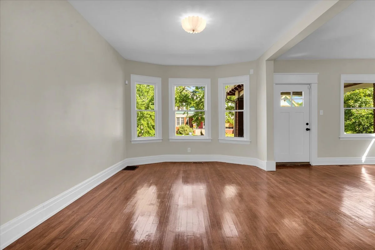 11-751 Van Dyke St-11.jpg