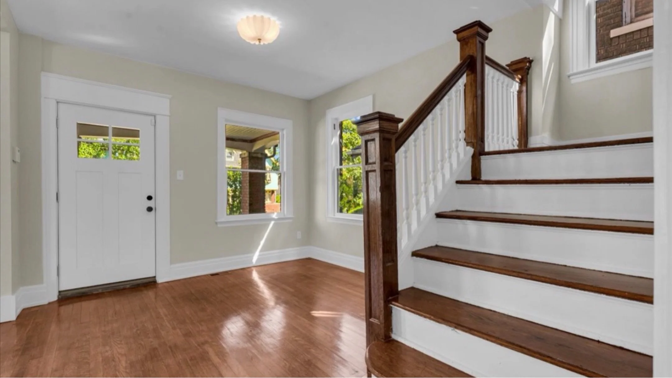 Yes, mortgage rates are up&hellip;again&hellip;

But, if you&rsquo;ve been searching for that totally move in ready historic home or investment property - you NEED to see what $315,000 buys you in the📍West Village neighborhood of Detroit RIGHT NOW. 