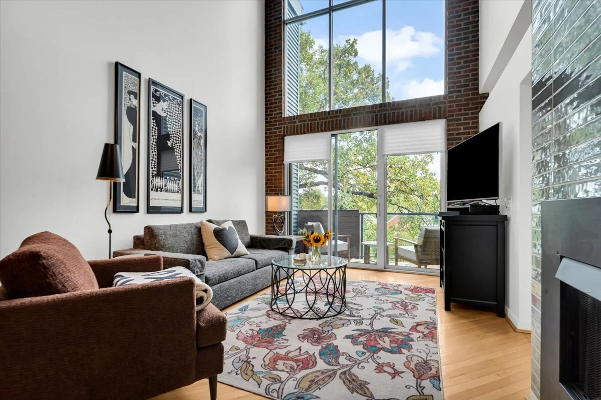 05-614 S Troy St #203-5.jpg