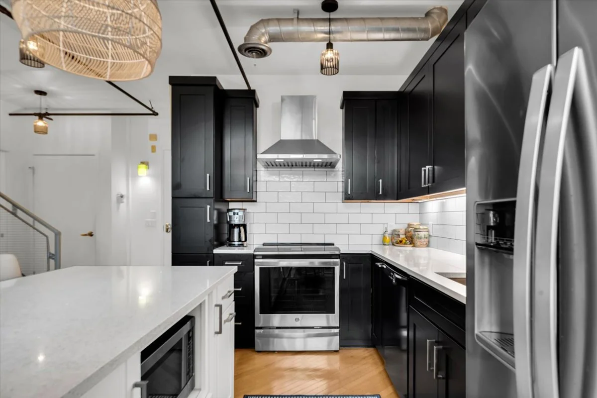 10-614 S Troy St #203-10.jpg