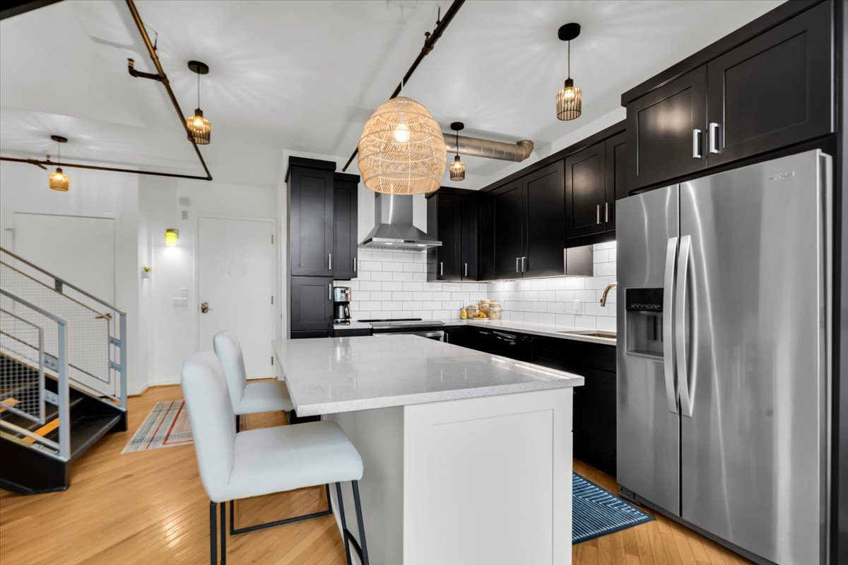 11-614 S Troy St #203-11.jpg