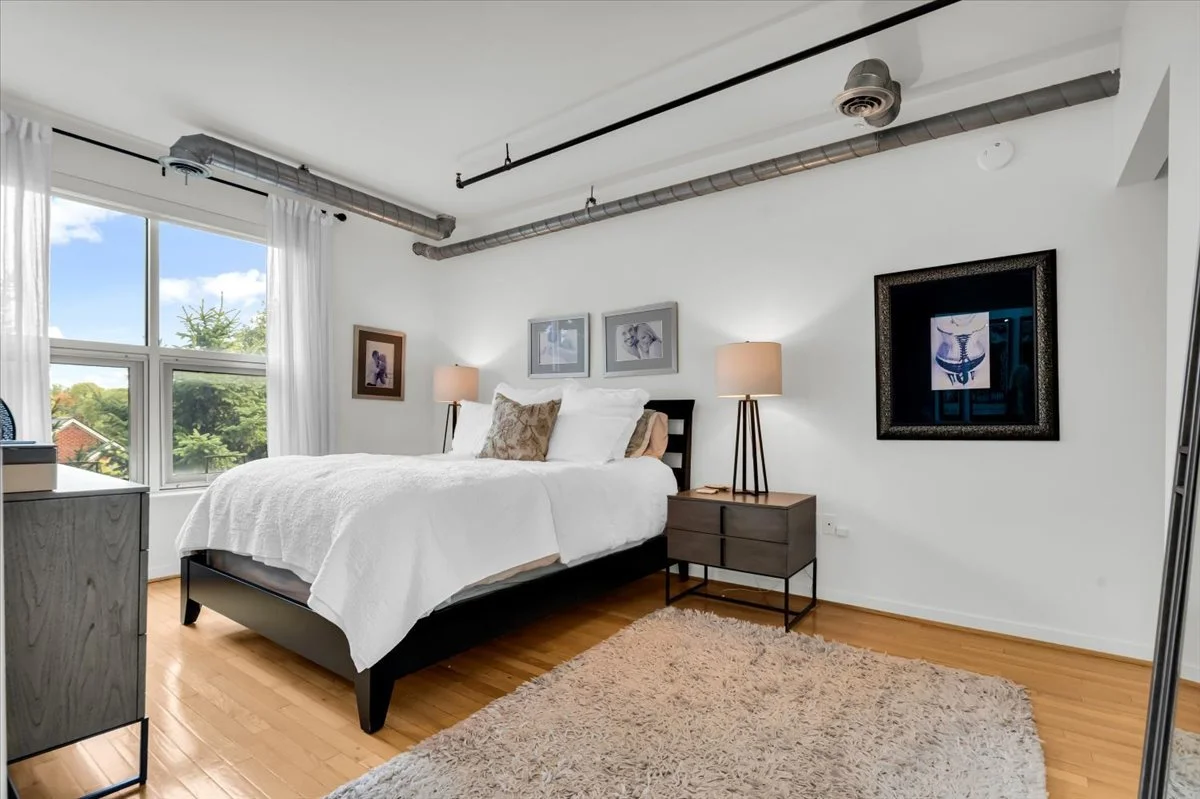 15-614 S Troy St #203-15.jpg