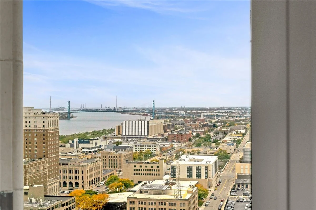 15-1135 Shelby St 2404-15.jpg