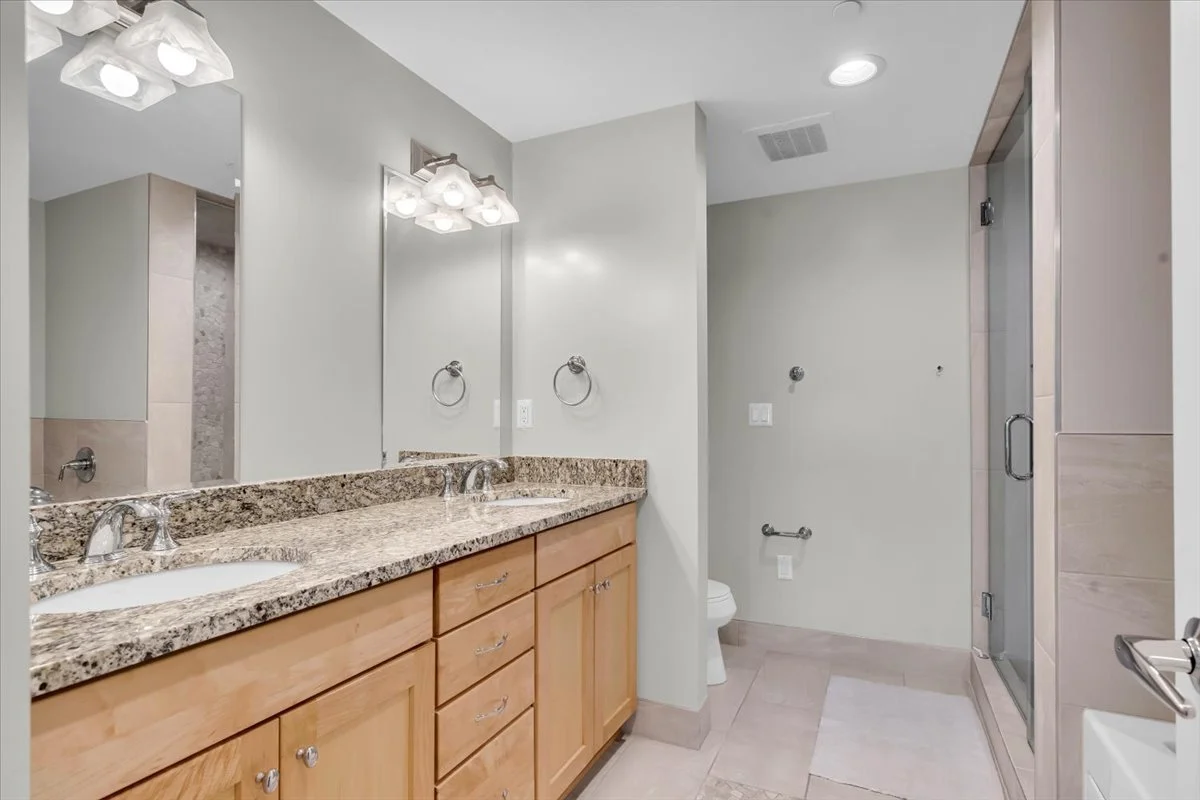 18-1135 Shelby St 2404-18.jpg