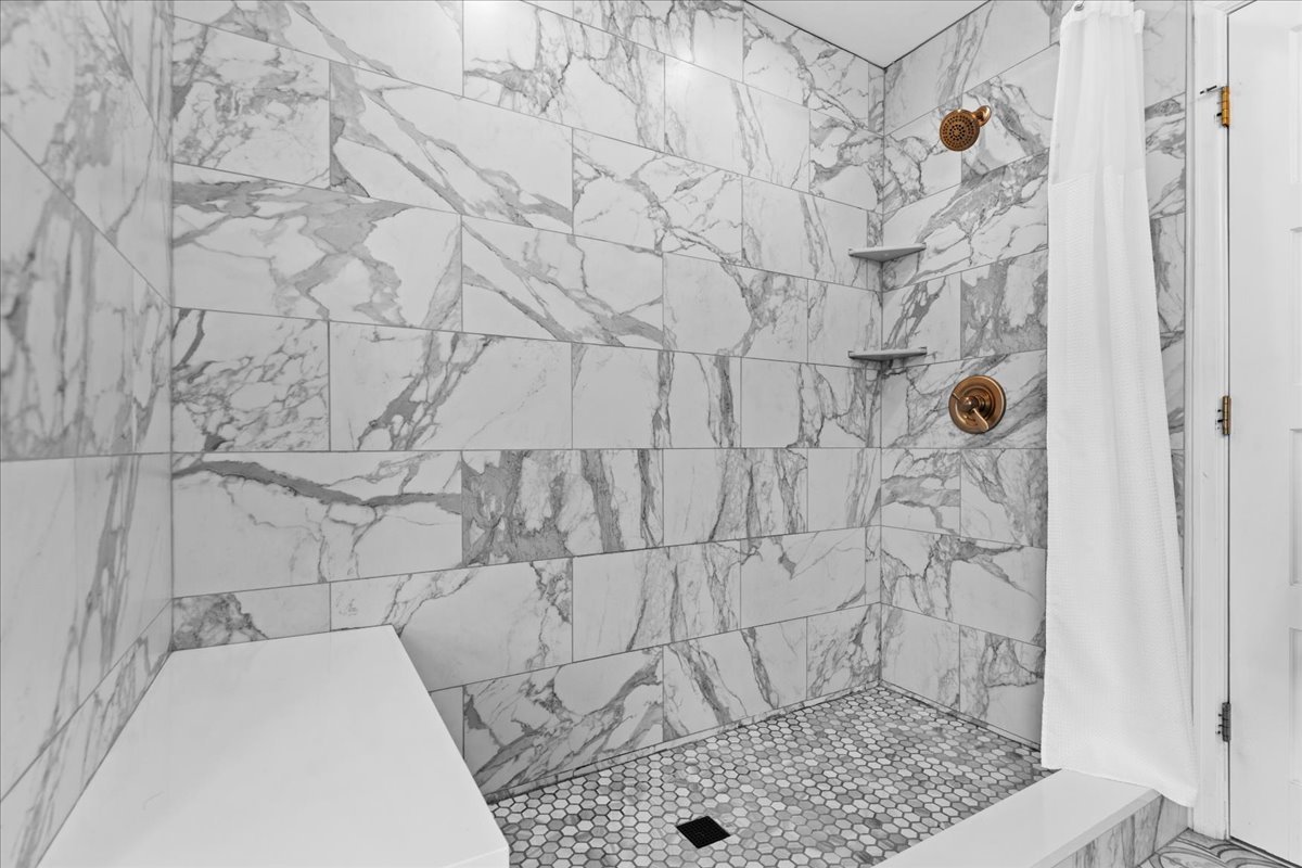 43-791 Seminole St-43.jpg