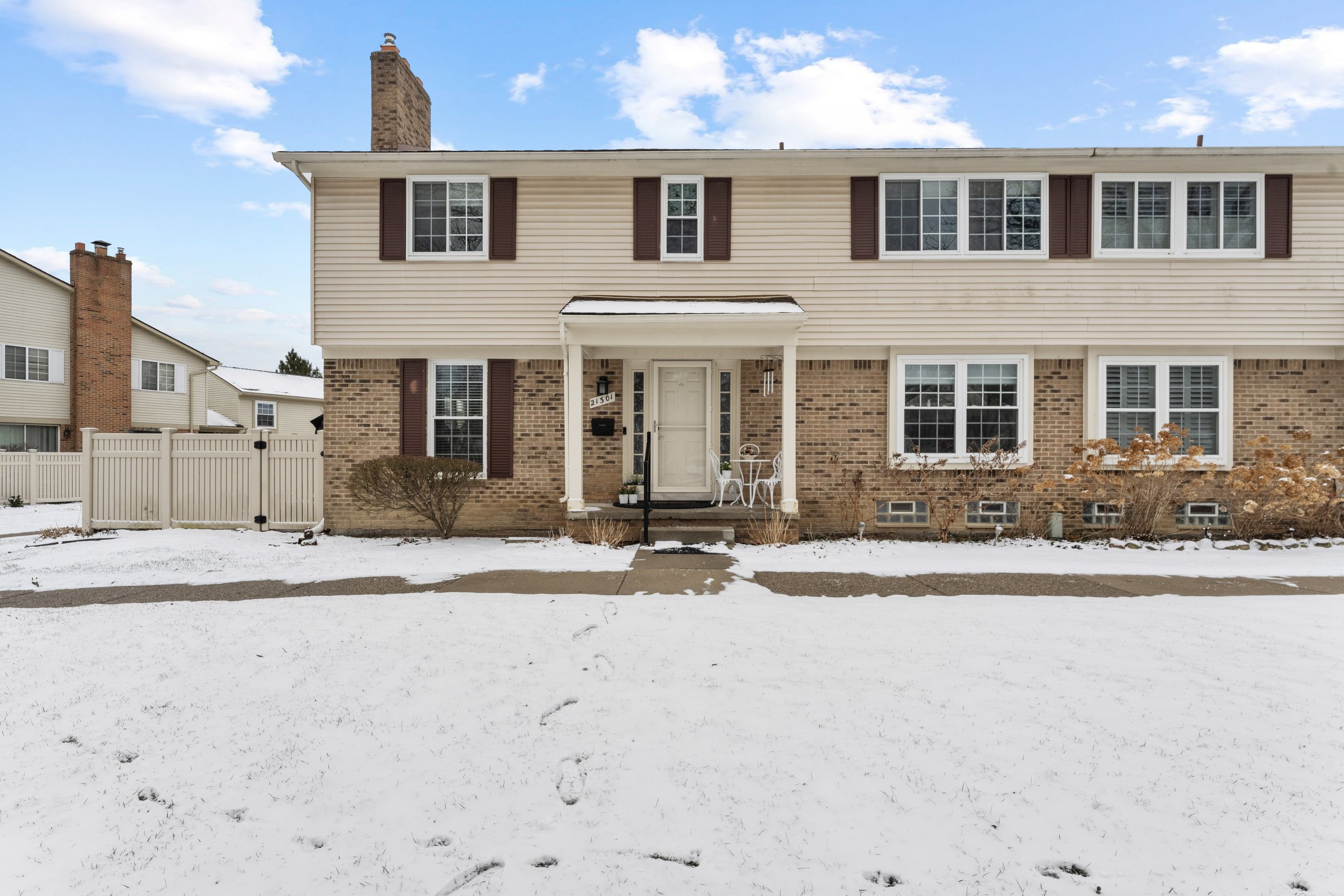 21301 Glen Haven Circle