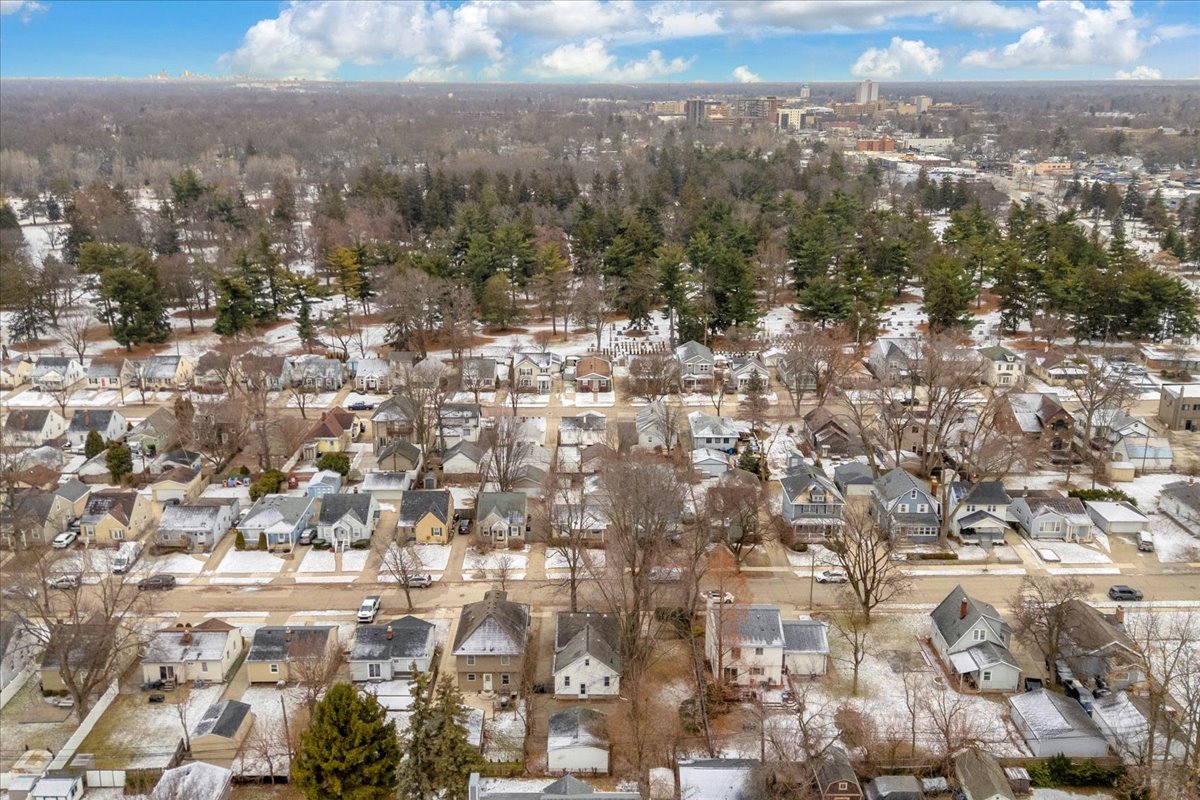 41-243 Marlin Ave-41.jpg