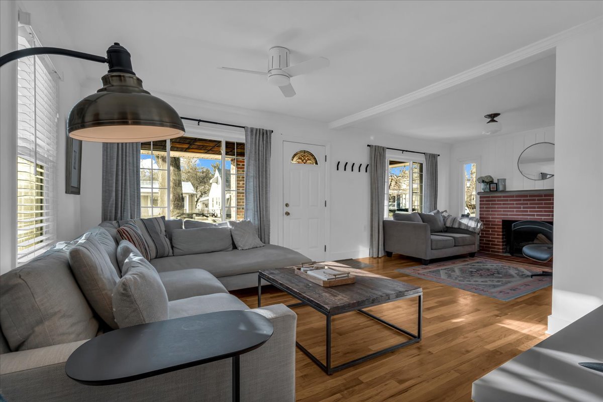 08-243 Marlin Ave-8.jpg