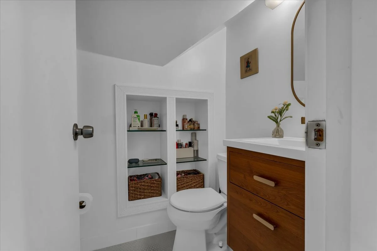 28-243 Marlin Ave-27.jpg