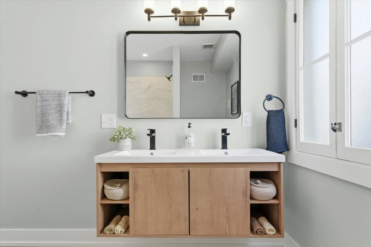 46-7873 Van Dyke Place-46.jpg