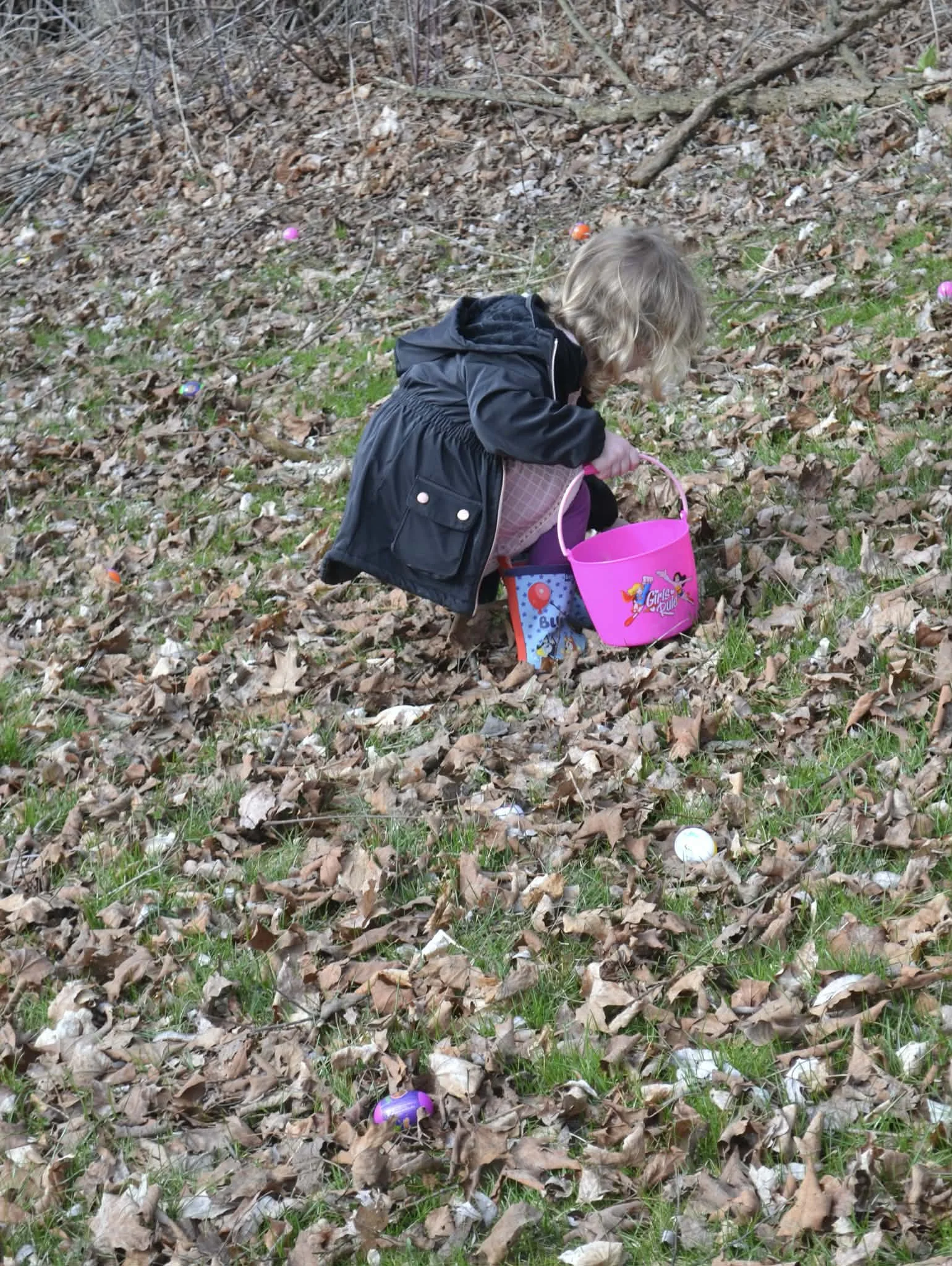 Under this leaf, right here - I found it!