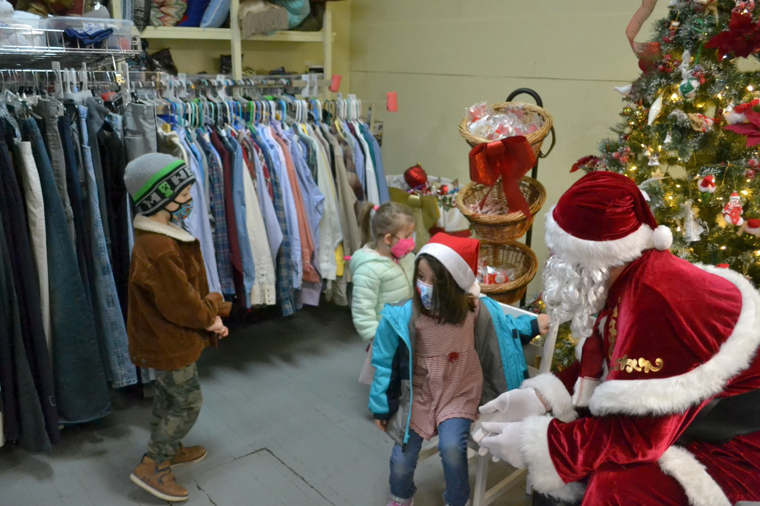 A turn to see Santa. 