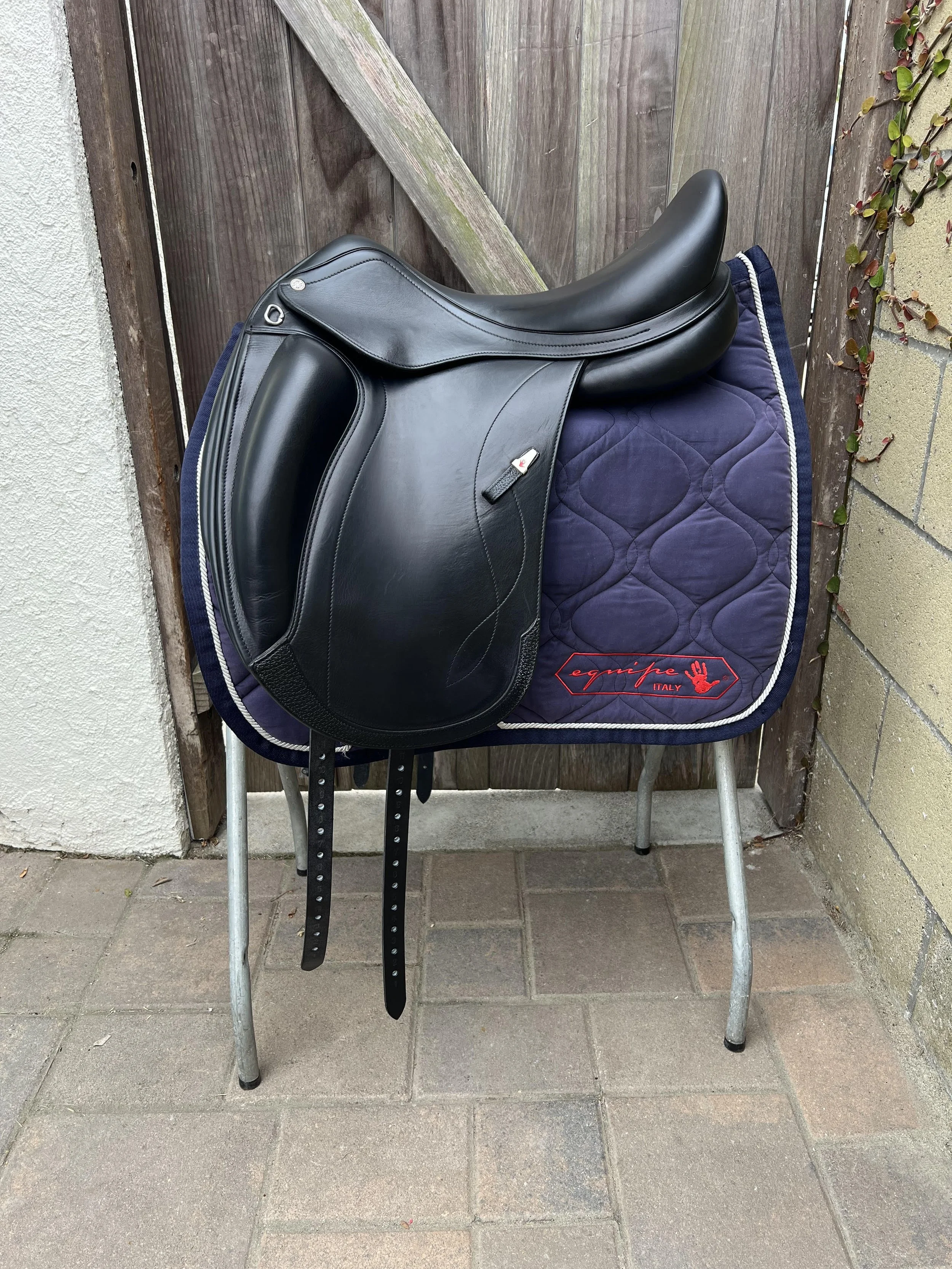 Equipe Olympia 17.5N M +3 w/wide gullet. 2022 model. Very good condition. Great for  X-wide horses. $3,700.
