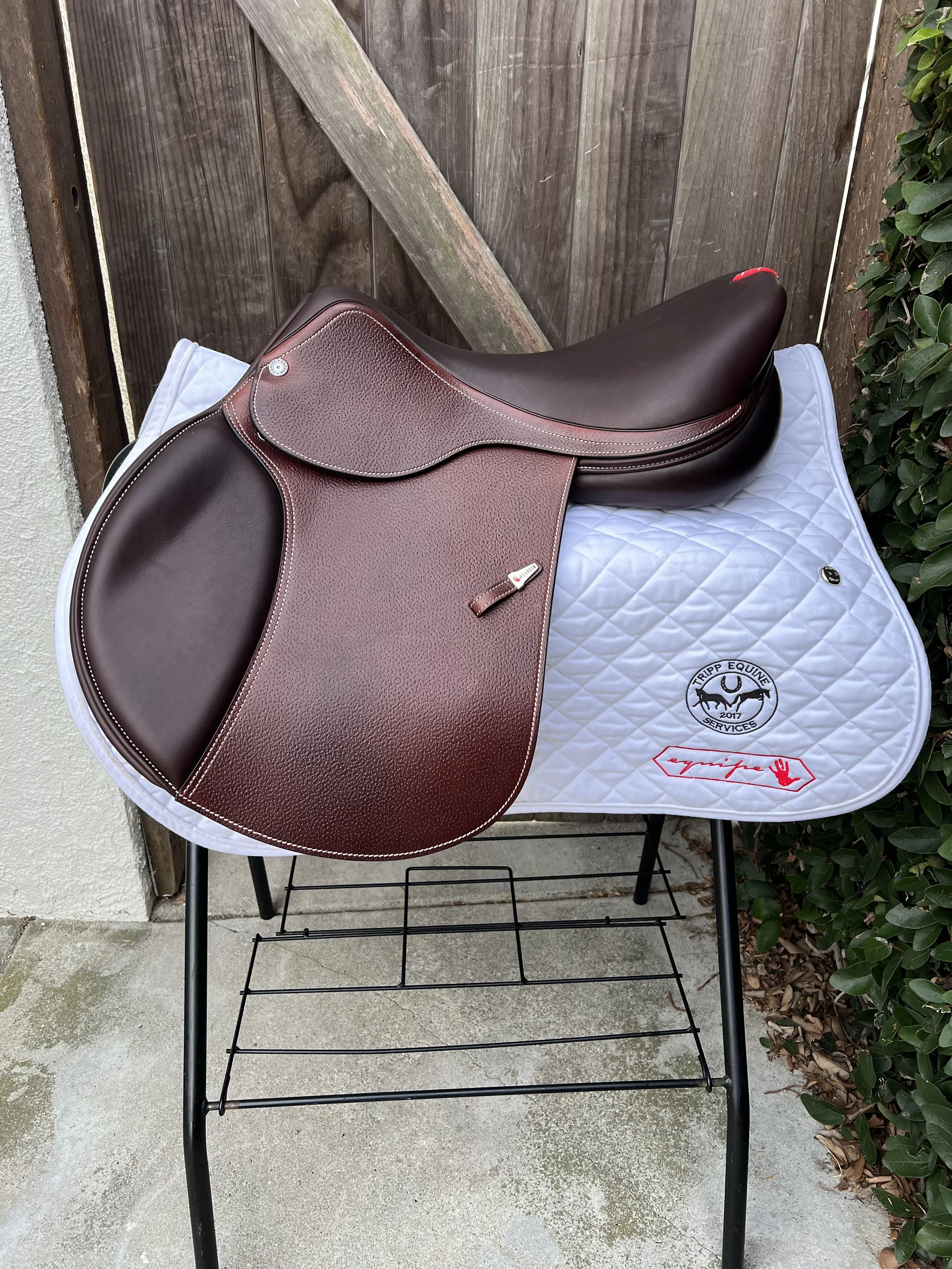 Tripp Equine Services LLC — Used Equipe Jump and Dressage Saddles
