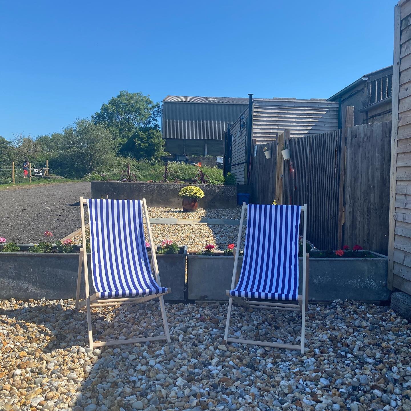 Oh I do like to be beside the seaside 🏖

How cute is our little pebble beach area by reception? The perfect spot to soak up some sun and gaze out onto the rolling hills of the farm. 

In other news, it&rsquo;s been a very busy weekend here at Chalky