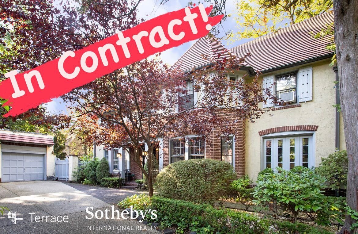 Thrilled for our buyers and look forward to them living happily on &ldquo;Embassy Row&rdquo;!! The Dream Team strikes again! @bruce_in_thegardens #foresthillsgardens #greenwaynorth #incontract #luxuryrealestate #atterburyoriginal #gardensliving