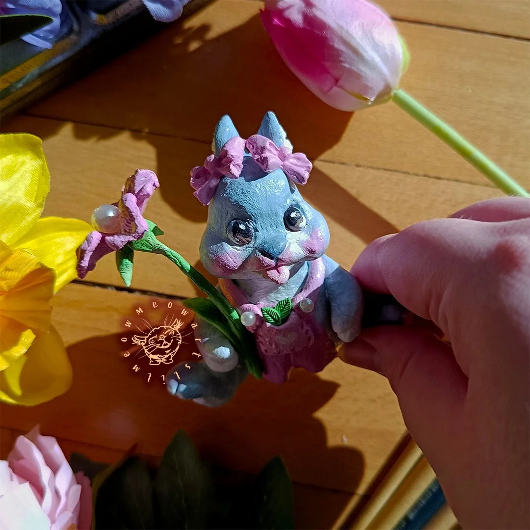 bunnysculpturepink2.jpg