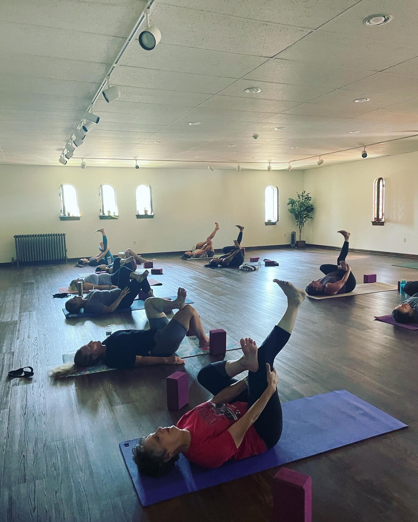 ✨Every Wednesday $12 class. 

🤩See you tomorrow for #wellnesswedneday

🥑9:30a Yoga for Life (any age/ body)
🥑12:15p 30 Min feel good Flow
🥑5:30p Yoga for Strength
🥑7p Yoga for all Levels 

#discoveryogafortwayne #discoveryogafw 
#yoga
#movingart