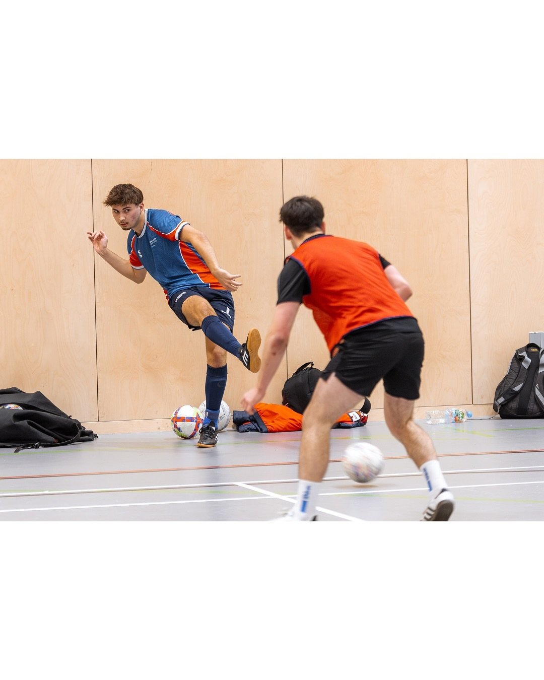 ⚽🔥 Throwback to the intense Newcastle vs Northumbria Men&rsquo;s Futsal battles (@nufutsal) last year! Here&rsquo;s a carousel of some highlights. More coverage of Newcastle University Futsal Men&rsquo;s team coming soon 👀

#kzcapturedmoments #newc