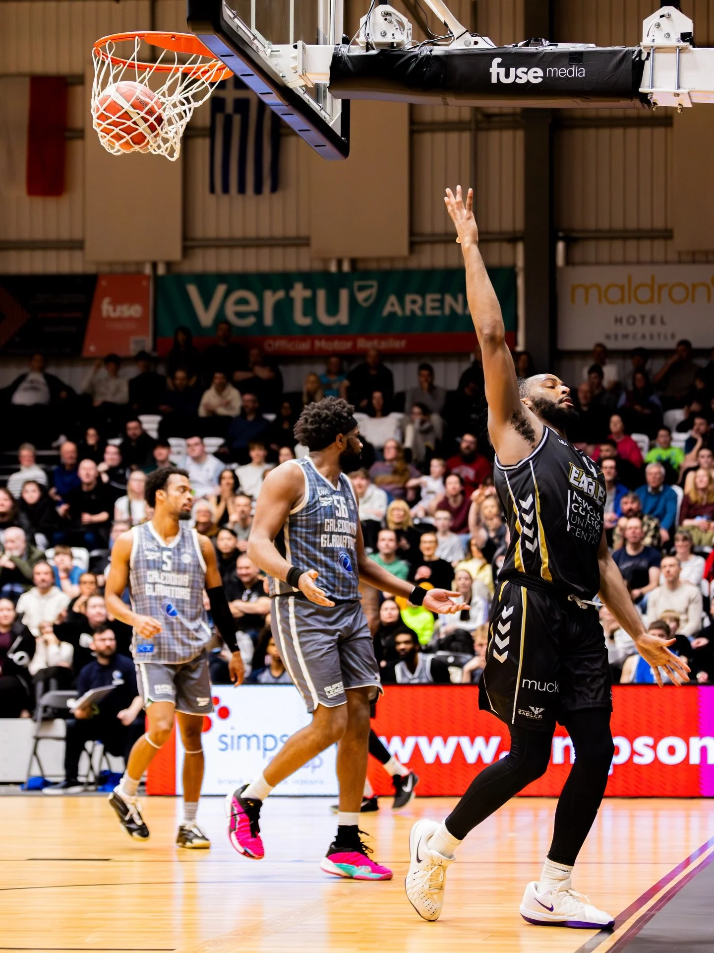 Friday frames from Newcastle Eagles vs Caledonia Gladiators at @vertuarena last week. 

First image is one of my favourites of the season so far 🔥 Thank you @maceojack33 🙏🏽

Photos from Newcastle Eagles vs London Lions coming tomorrow 📸 

#britis