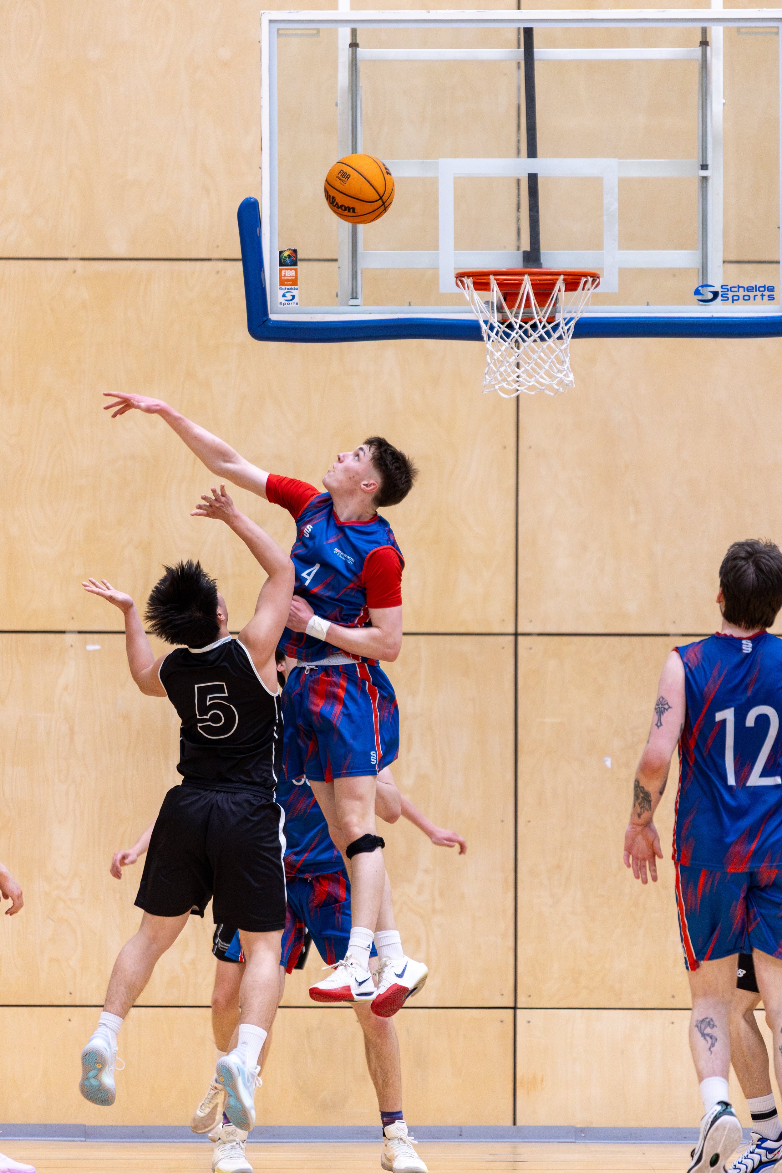 Varsity_M2s_Basketball_LR-67.jpg