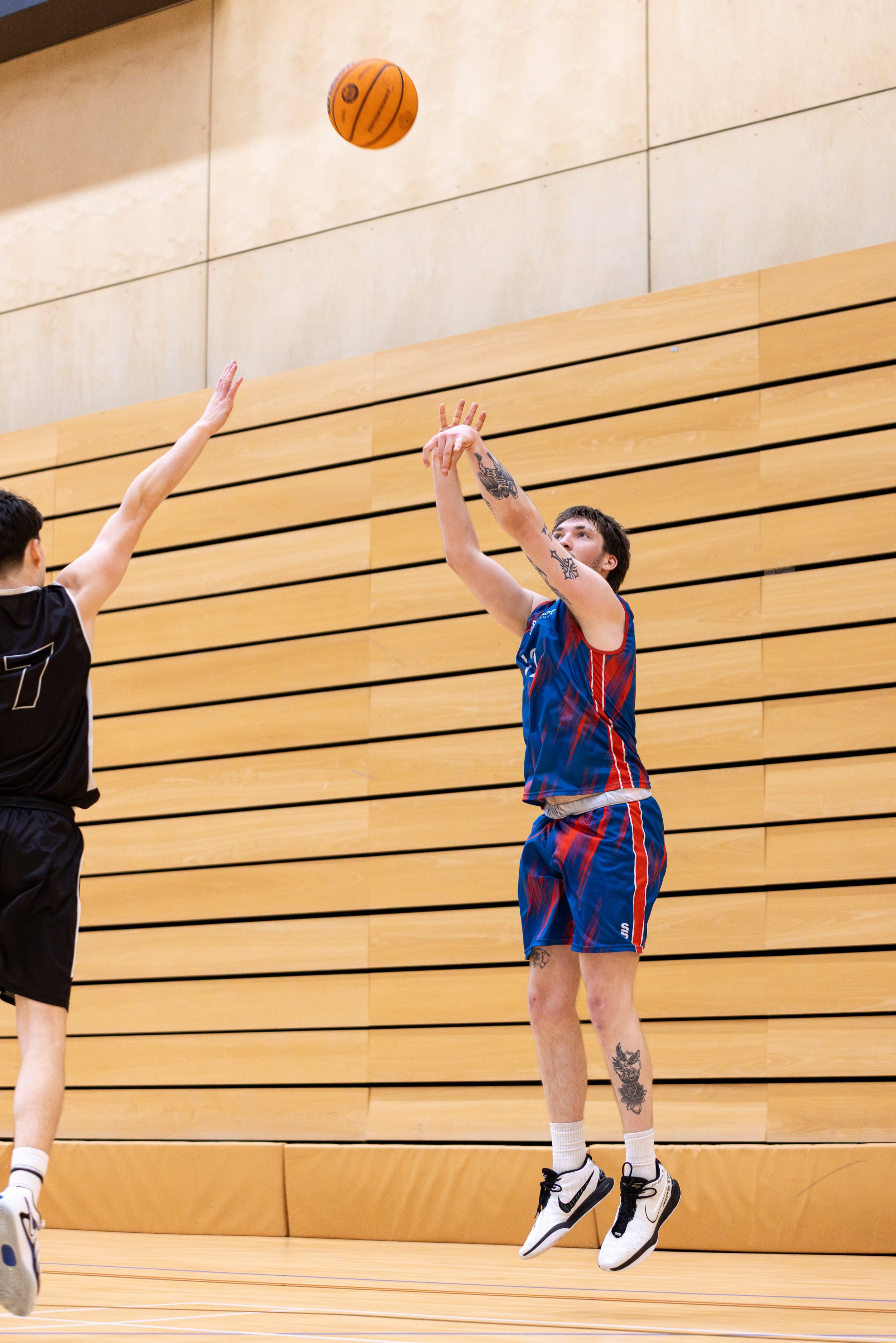 Varsity_M2s_Basketball_LR-12.jpg