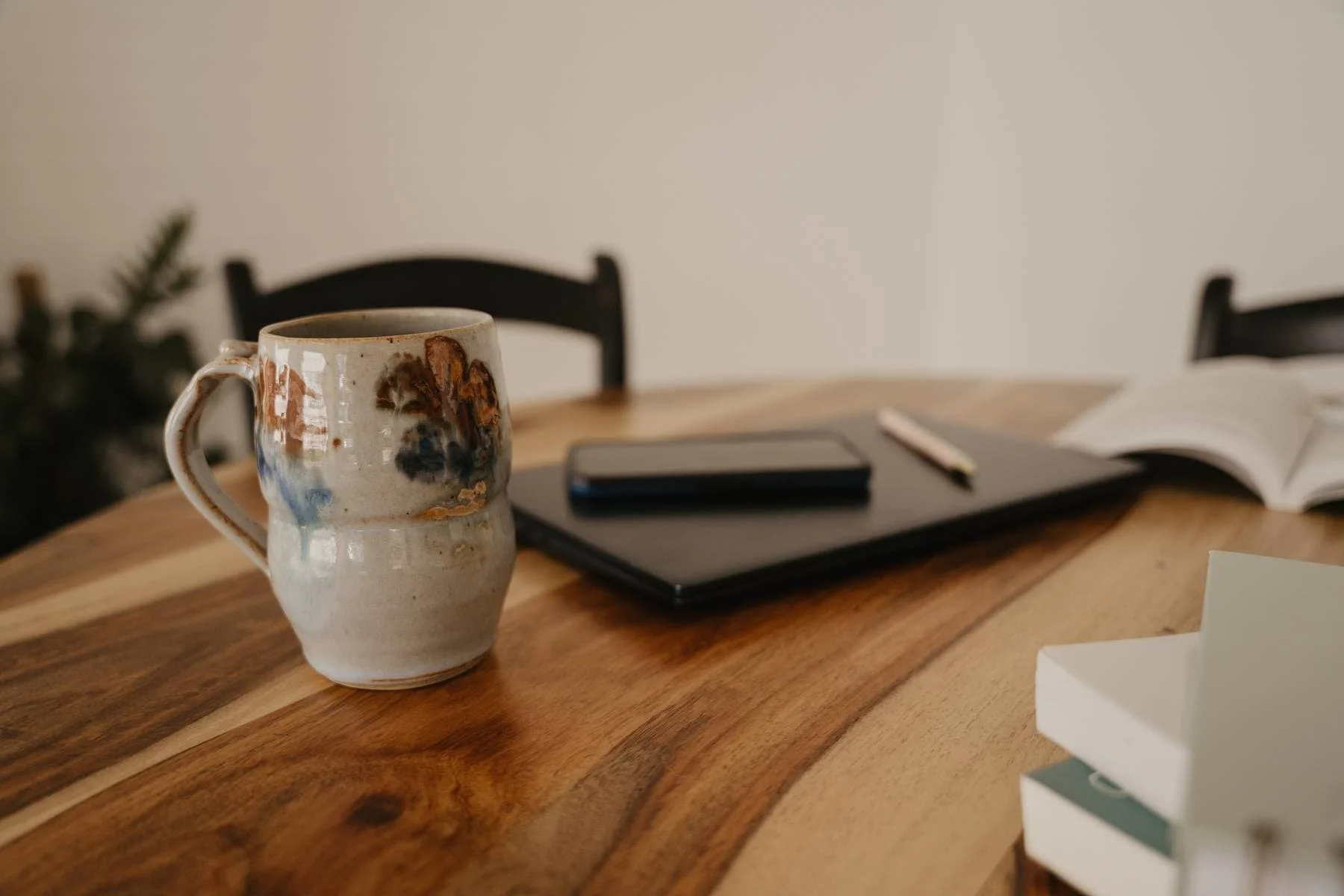 Mug and laptop on desk - Online ADHD in Ontario