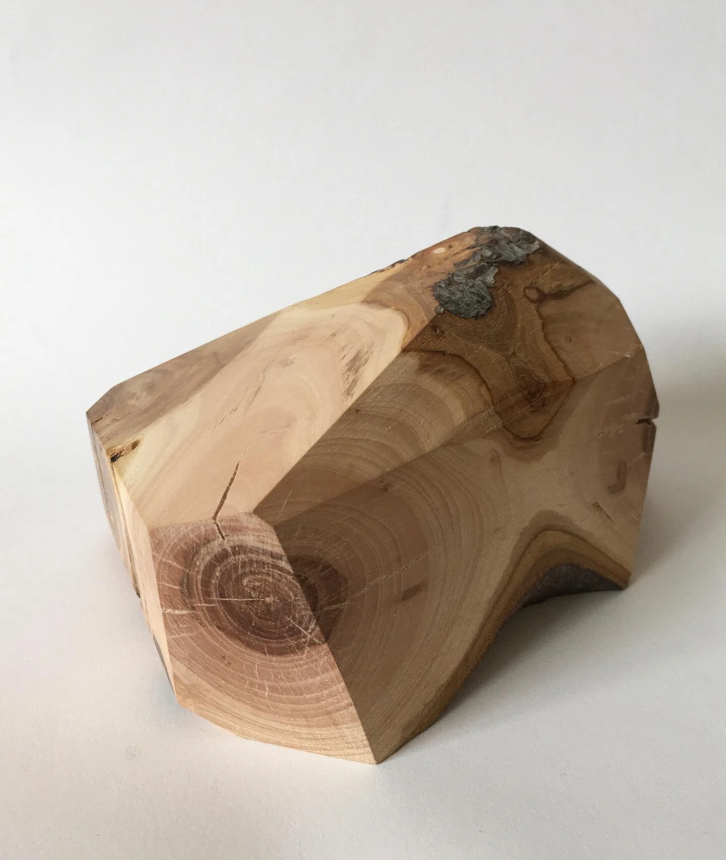 Wedgie.
Applewood.
2020.

Unique, branded.

Price: &pound;200.

#generousculture #artistsupportpledge #art#sculpture#wood#minimalart#geometric#geometricform#applewood#buyartfromartists #sculpture#wood#artforsale#stevewhiteartanddesign #generouscultur