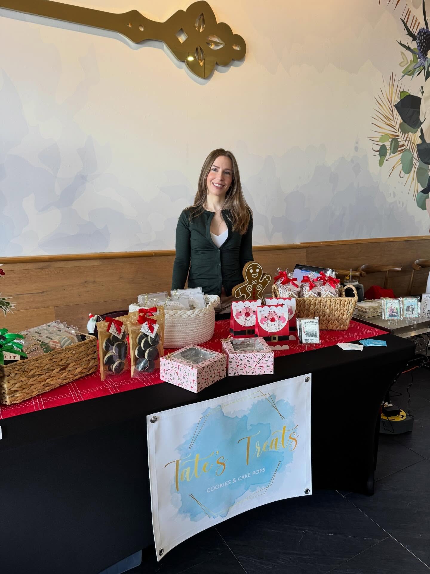 I know we&rsquo;re probably all done with Christmas content, but i had to document my first Christmas pop up lol. So proud of my set up, and thankful for the opportunity. 

#tatestreats #orangecountyevents #christmaspopup #christmascookies