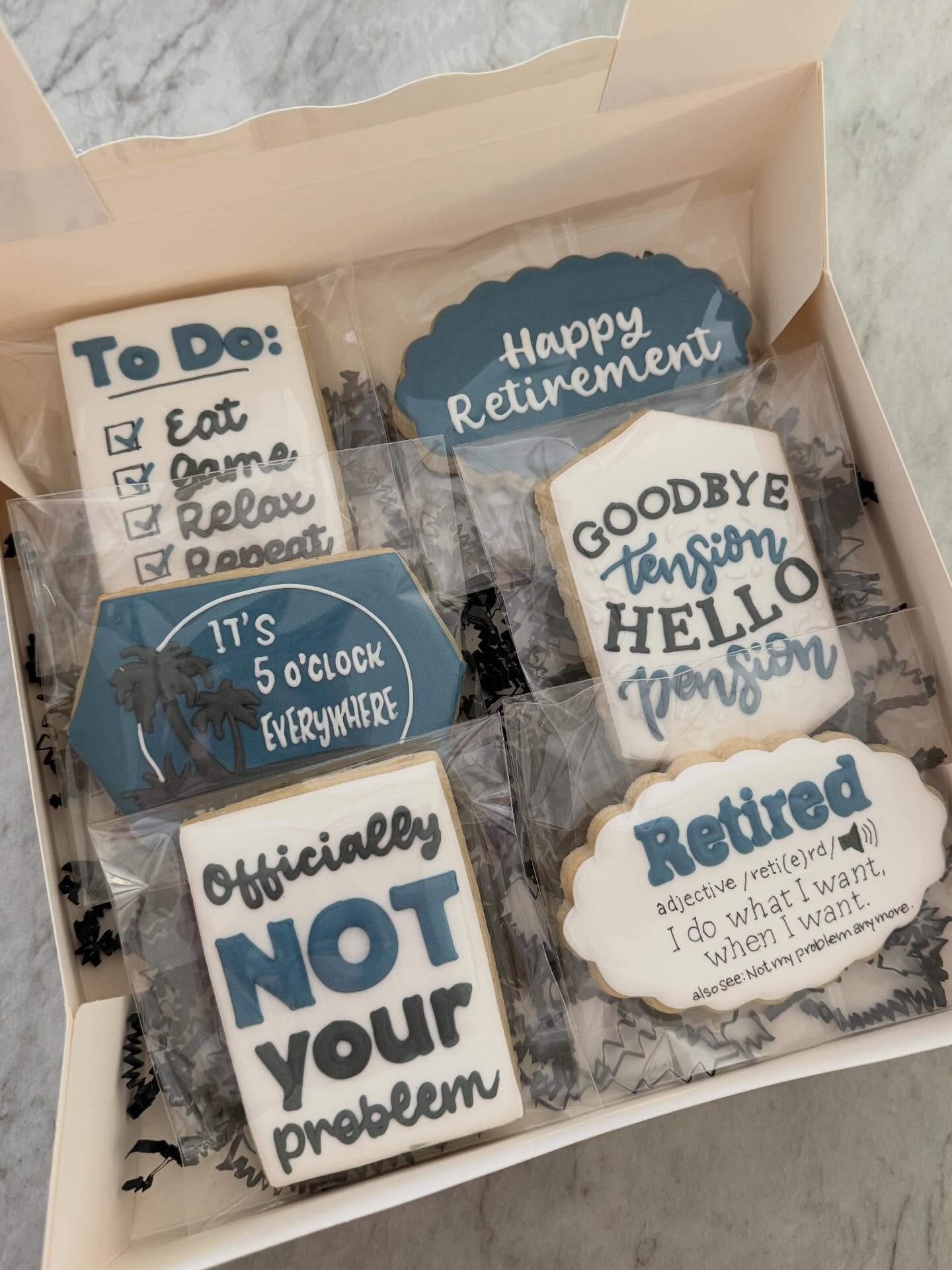 Officially not your problem anymore! Congratulations on your retirement, Dad!

#tatestreats #retirement #retirementcookies #customcookies #orangecountycookies