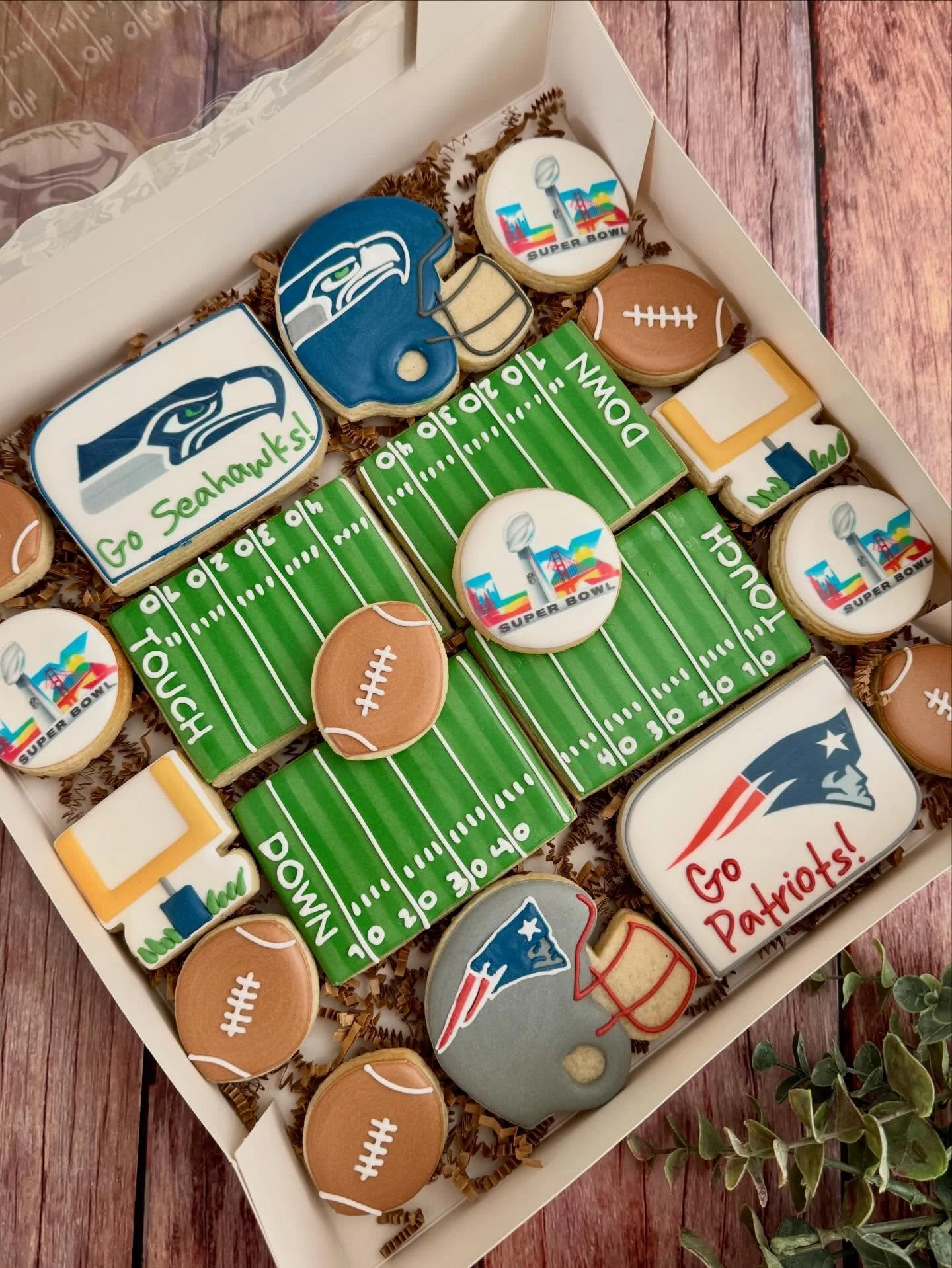 Who&rsquo;s ready for Super Bowl 60?! Game day treats drop tomorrow at 12pm on my website!

#tatestreats #superbowlcookies #superbowl2026 #gamedaytreats #footballcookies
