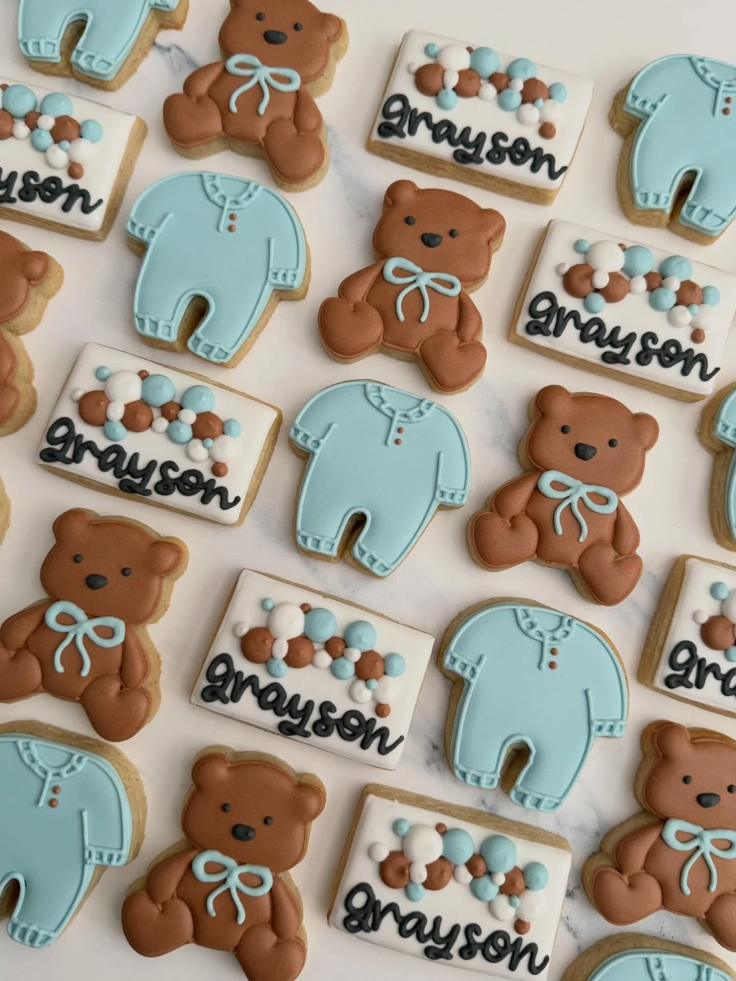 Baby Grayson making his debut soon 🩵✨🤍

#tatestreats #babyboycookies #babyshowercookies #orangecountycookies #southocmoms