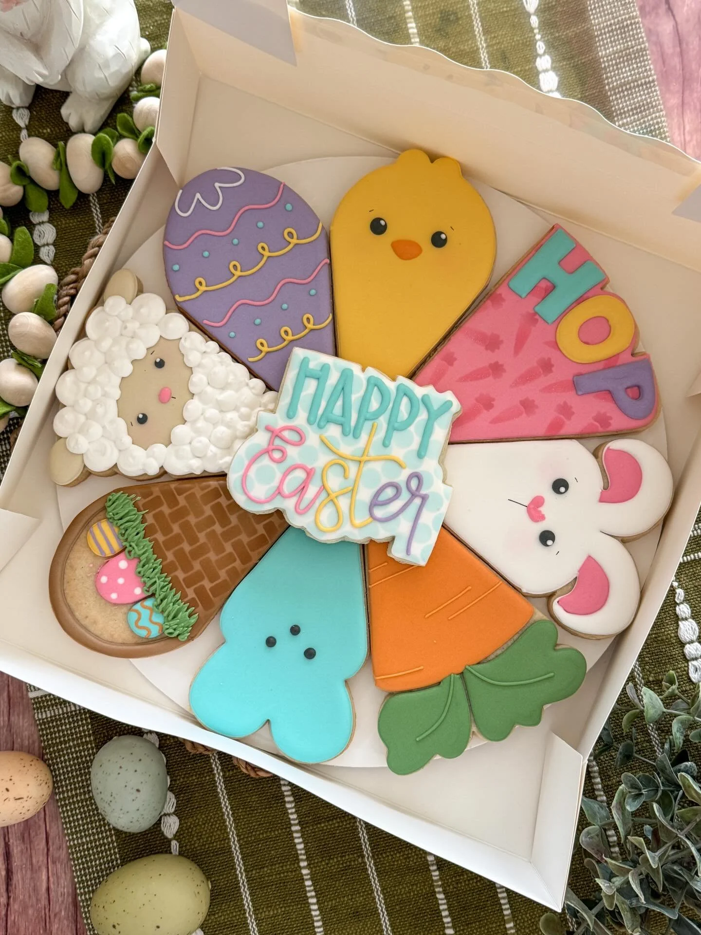 Easter sale is LIVE! Browse and order on my website: www.tatestreats.com/easter. Sale ends this Sunday 03/22 at 11:59pm. 

So many cute options to choose from this year. I love how they all turned out. Thank you for your support!

#tatestreats #easte