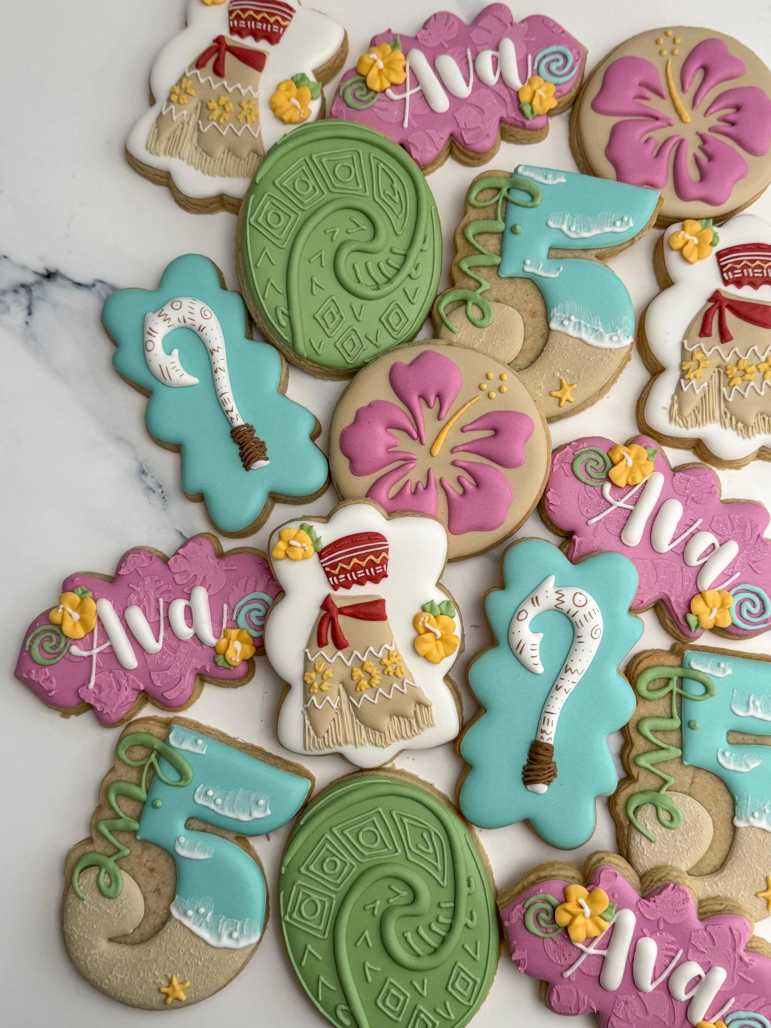 &ldquo;Sometimes our strength lies beneath the surface&rdquo; - Moana

#tatestreats #birthdaycookıes #moanacookies #orangecountycookies #southocmoms