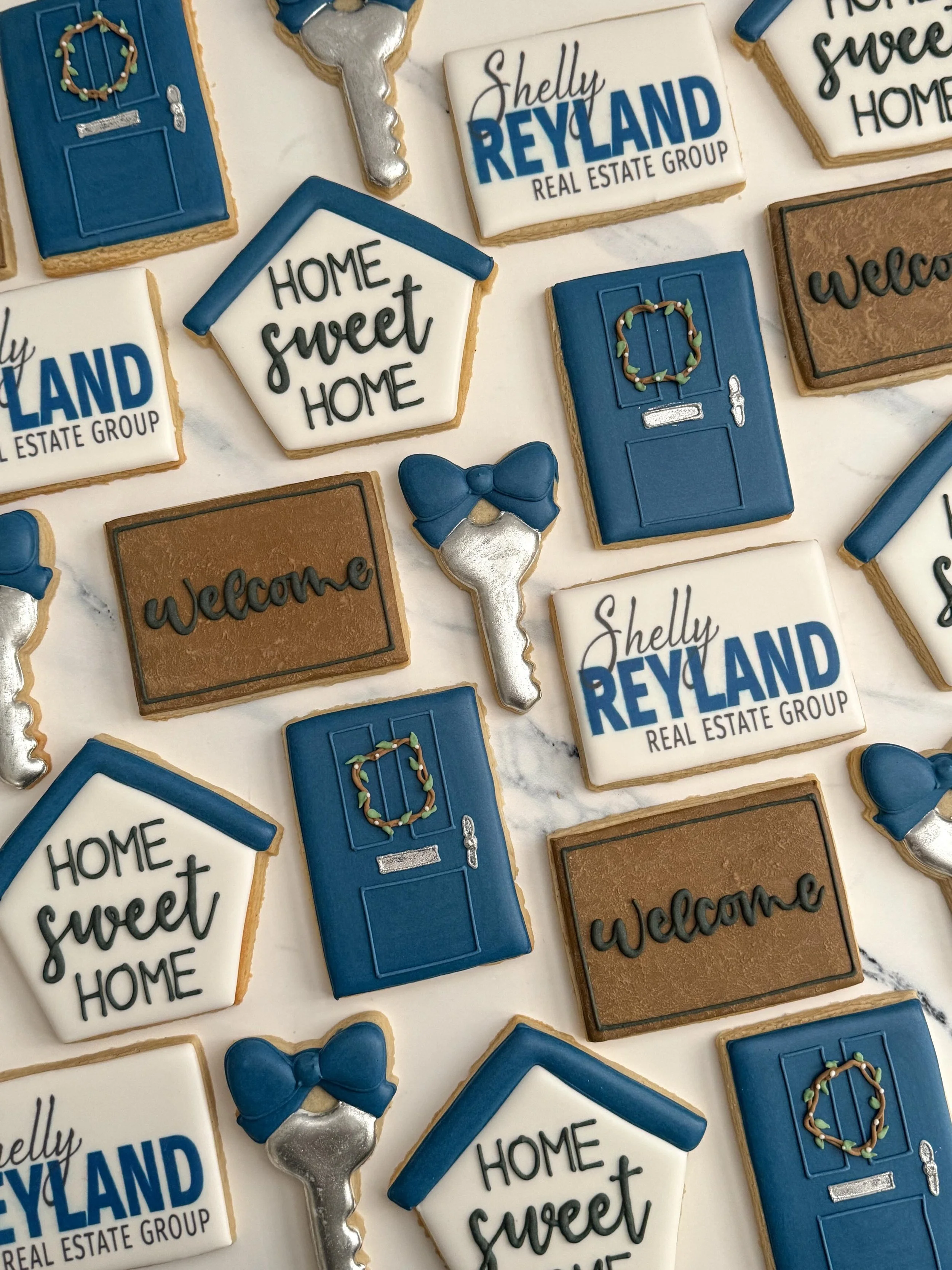 Open house cookies that are sure to sweeten the deal 😉
Looking for personalized and elevated marketing ideas? I&rsquo;ve got you covered! Submit a request here to get started: www.tatestreats.com/orderform

#tatestreats #openhouseevent #realtorcooki