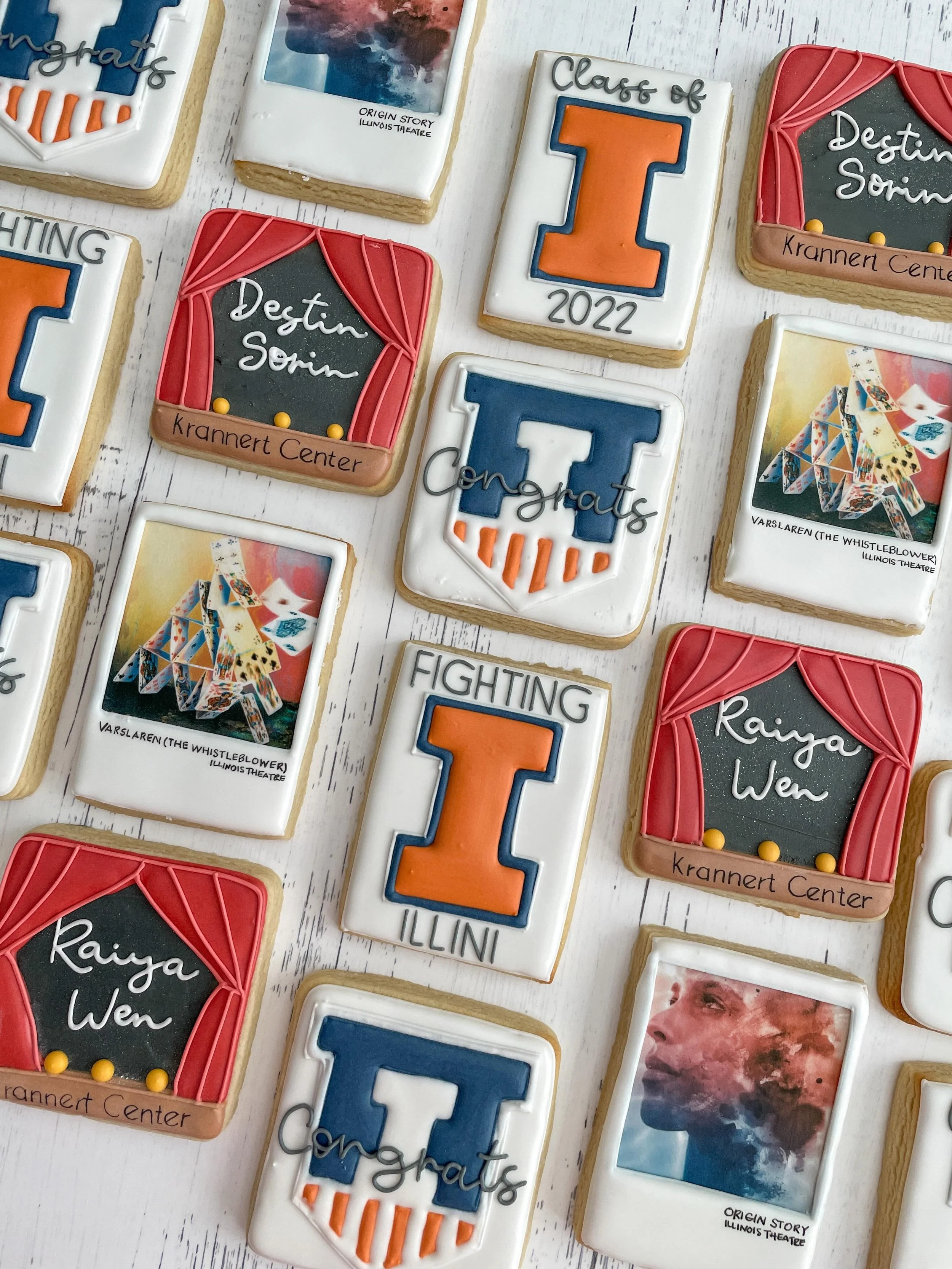 Grad season is here! Celebrate their big accomplishment with custom cookies! 

Fill out an order form on my website to get started: www.tatestreats.com/orderform

#tatestreats #graduationcookies #classof2026 #orangecountycookies #southocmoms