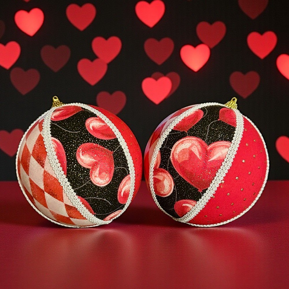 Cupid’s Keepsakes Ornaments: Set of Two, 5"