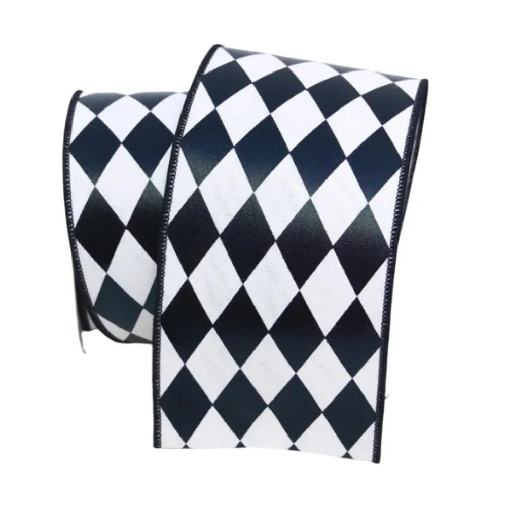 Foil Jester Diamonds: Black/White, 4"