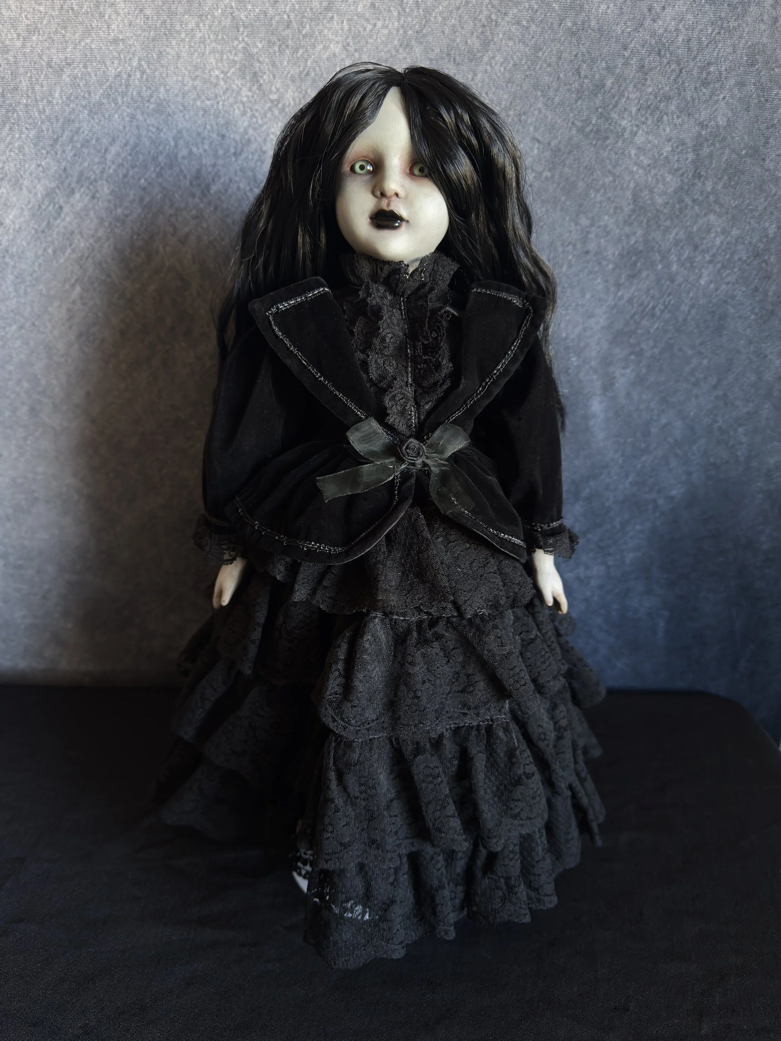 DELILAH_HAUNTED_VICTORIAN_GOTHIC_DOLL.jpg