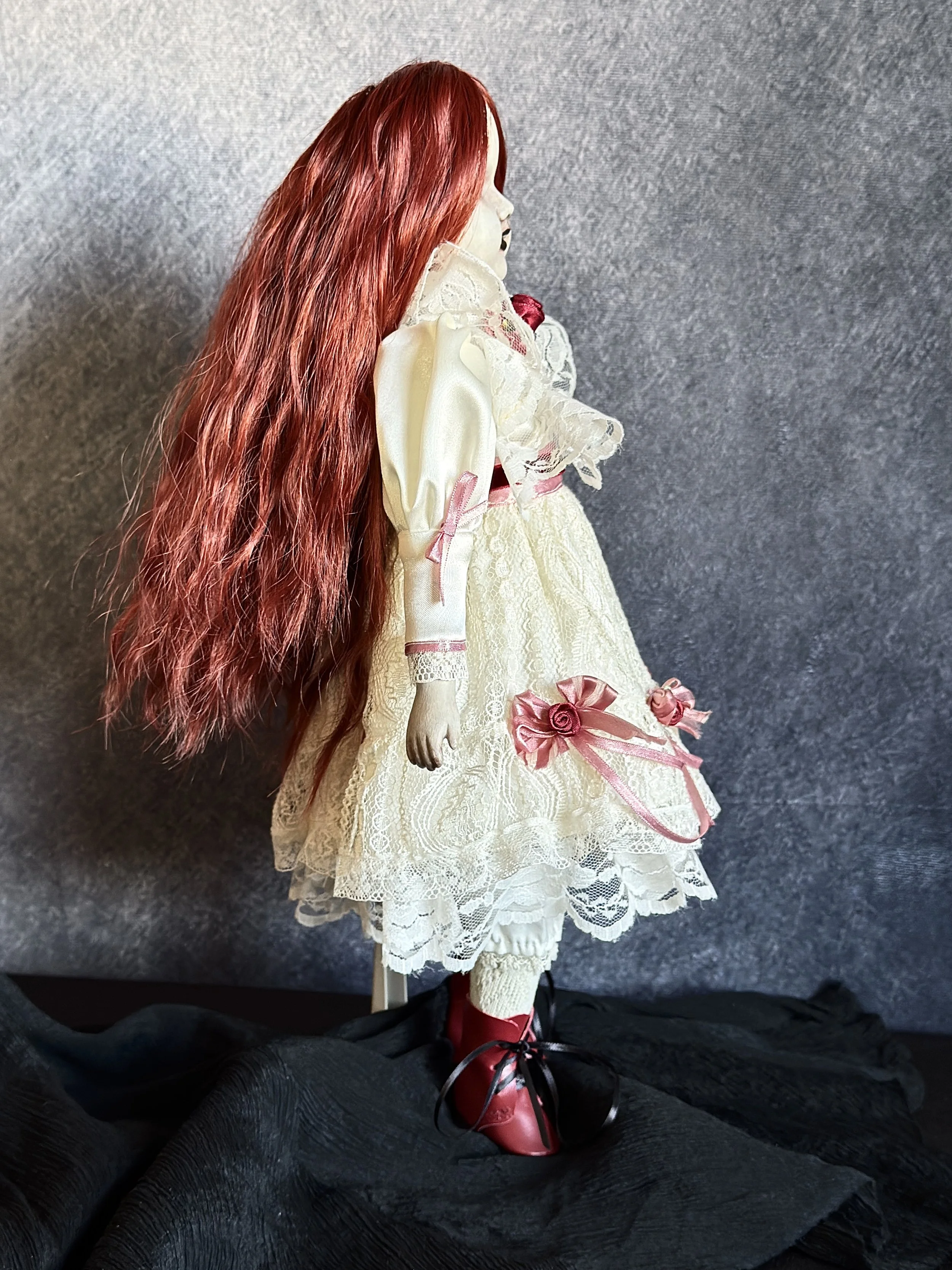FANNIE_CHERRYRED_REDHEAD_MUSICAL_CREEPY_DOLL 3.jpg