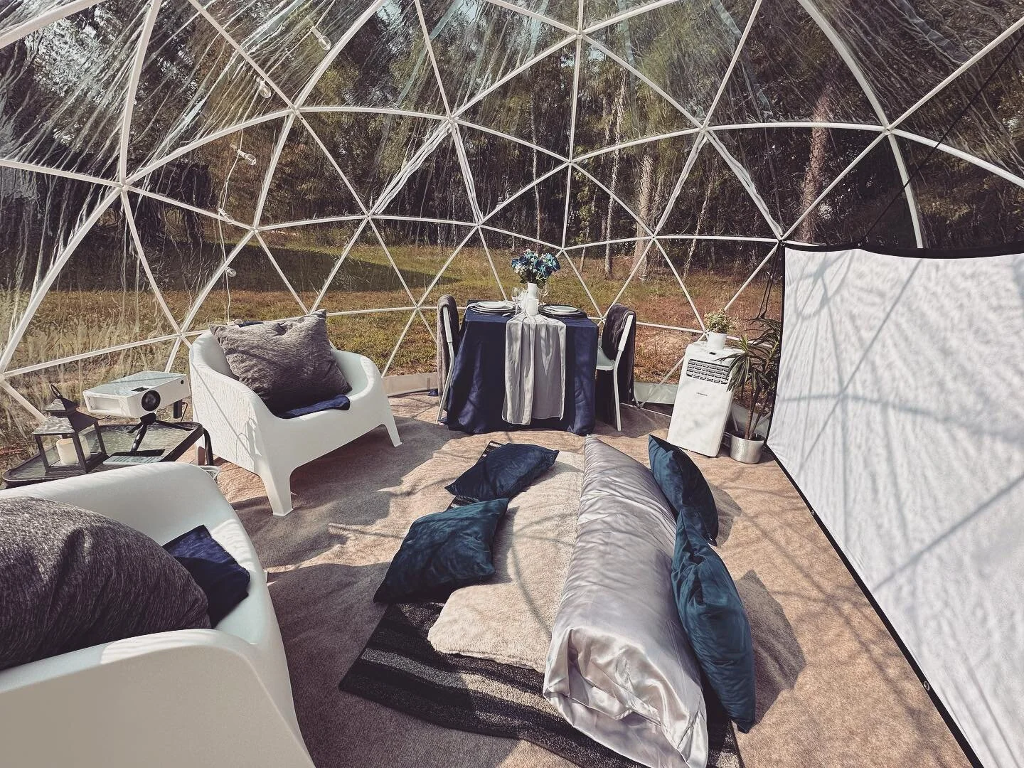 12Ft of igloo